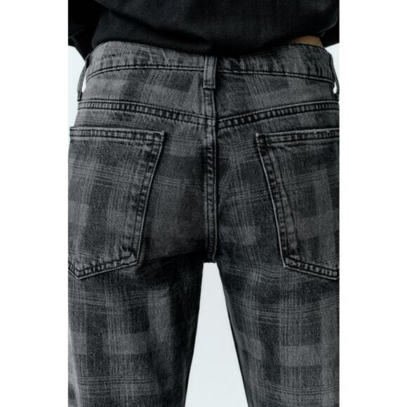 Zara Women's Mid Rise New Straight Fit Jean Size 0 - Picture 3 of 10